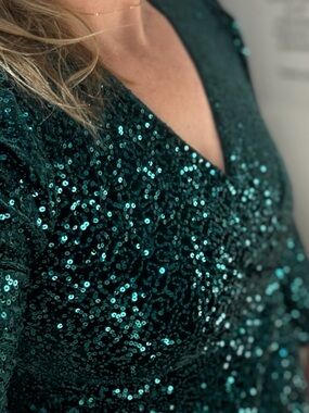 Calvin Klein Sz 8 Faux Wrap Sequin Dress